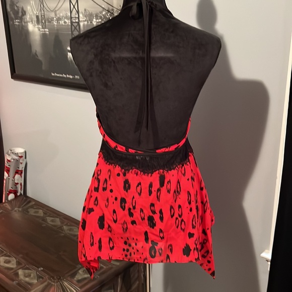 Tank top/ blouse with built in bra - Picture 3 of 4